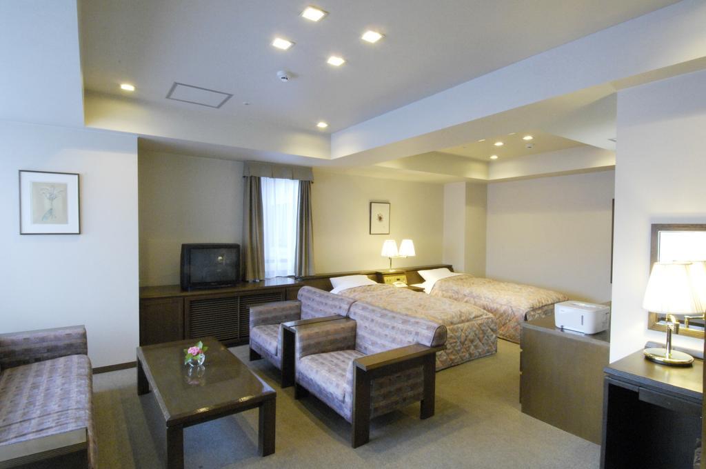 Karuizawakurabu Hotel 1130 Hewitt Resort Tsumagoi Exterior photo