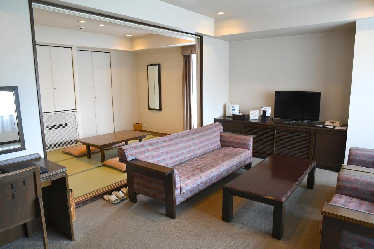 Karuizawakurabu Hotel 1130 Hewitt Resort Tsumagoi Exterior photo